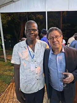Brice Ahossa avec l'ambassadeur de la France près le Bénin, Son Excellence Monsieur Marc Vizy